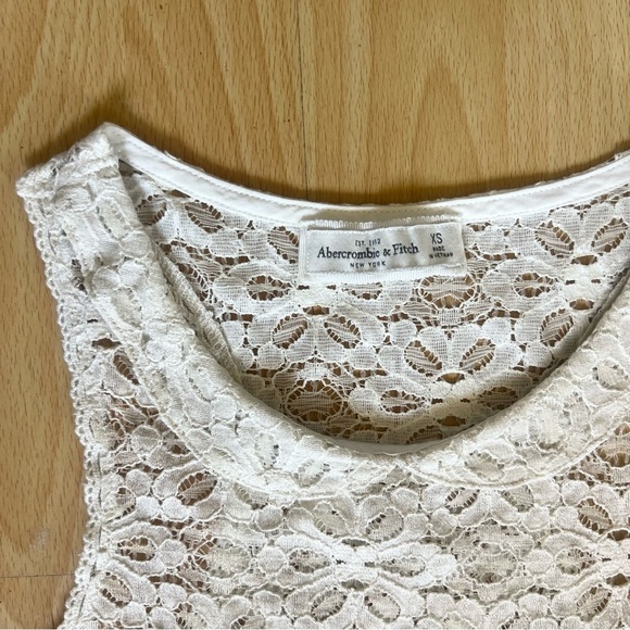 Abercrombie & Fitch Cream Lace Top - Picture 2 of 5